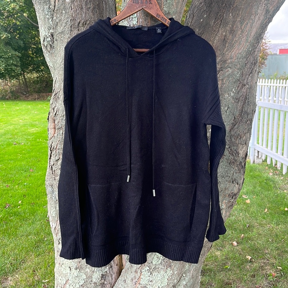 Cyrus Black Sweater Size Small